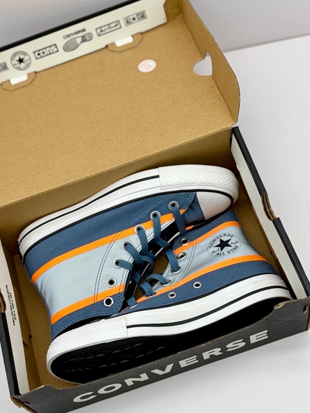 Converse High Top Sneakers in Blue with Orange Stripe women’s size 6 - Picture 8 of 9